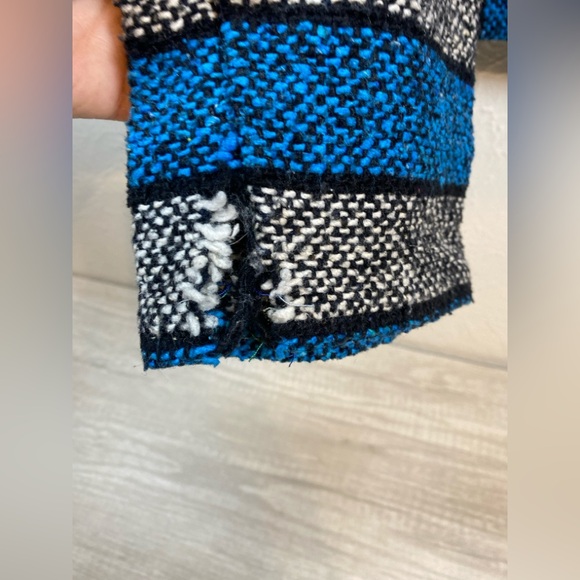 Artesanias Mickey Baja Hoodie Mens XLarge Blue Striped Acrylic Drug Rug Pullover - Picture 5 of 6